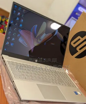 Nouveau Ordinateur de bureau HP 200 G4 256GB Intel Core i9 eMMC 256GB