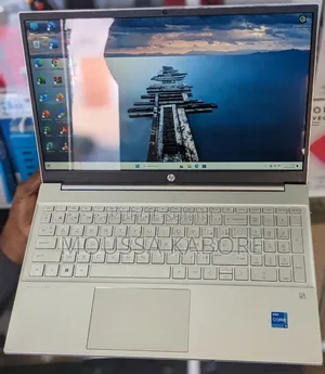 Nouveau Ordinateur de bureau HP 200 G4 256GB Intel Core i9 eMMC 256GB