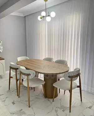Table À Manger 6 Chaises Conçu Avec Précisions Et Très Bonne Finition