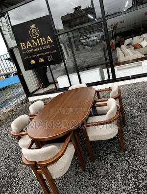 Table a Manger Disponible Sur Commande