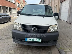 Toyota HiAce 2019 Blanc