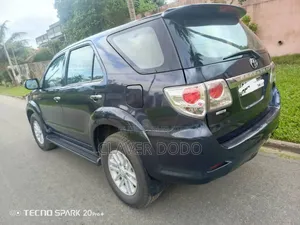 Toyota Fortuner 2016 Noir