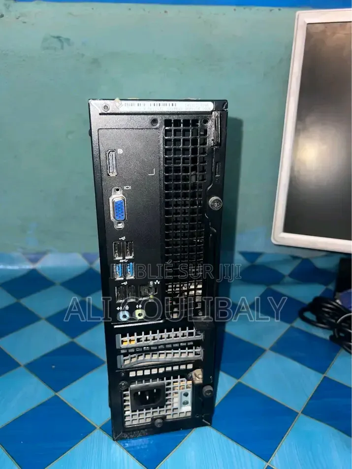 Nouveau Dell Alienware Area-51 4GB Intel Core i3 HDD+SSD 500GB