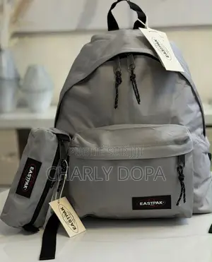 Sac À Dos EASTPAK De Qualite