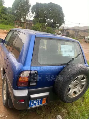 Toyota RAV4 2020 Bleu