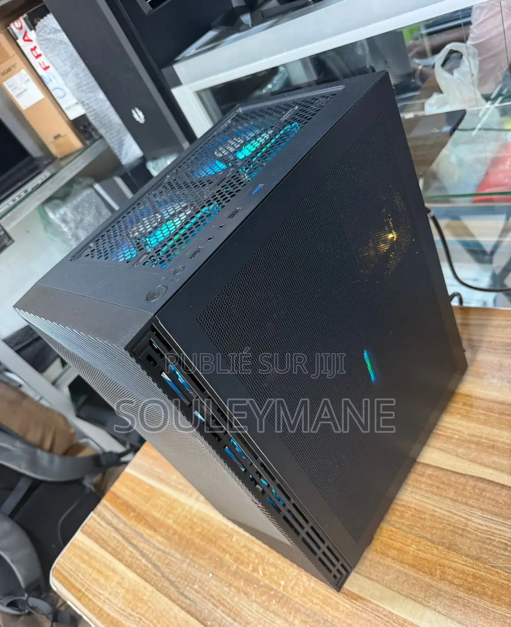 Nouveau Gigabyte GB-BNi5HG4-1050TI 32GB AMD Ryzen 5 SSD 1T