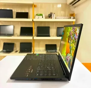 Nouveau Ordinateur de bureau HP 200 G4 32GB Intel Core i9 HDD 512GB