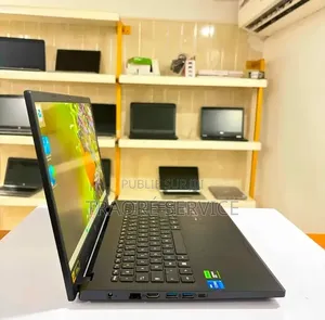 Nouveau Ordinateur de bureau HP 200 G4 32GB Intel Core i9 HDD 512GB