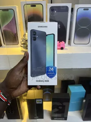Nouveau Samsung Galaxy A06 128 GB Noir