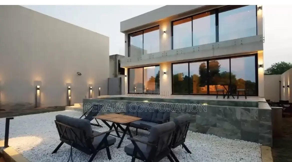 Meublé 5chbre Duplex dans Beraka Corporation, Boulay Island à Vendre