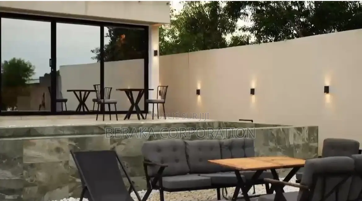 Meublé 5chbre Duplex dans Beraka Corporation, Boulay Island à Vendre
