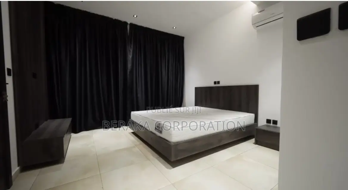 Meublé 5chbre Duplex dans Beraka Corporation, Boulay Island à Vendre