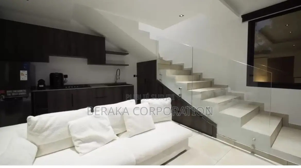 Meublé 5chbre Duplex dans Beraka Corporation, Boulay Island à Vendre