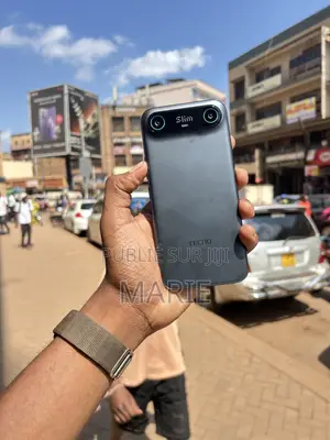 Nouveau Tecno Camon Slim 256 GB Noir