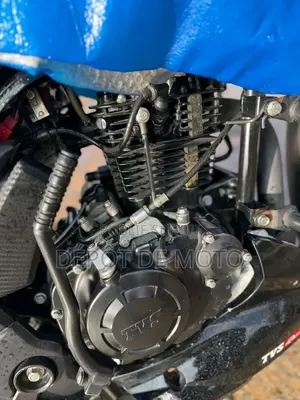 Nouveau TVS Apache 180 RTR 2023 Noir
