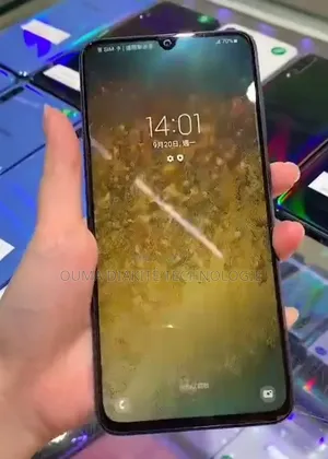 Nouveau Samsung Galaxy A70 128 GB Gris