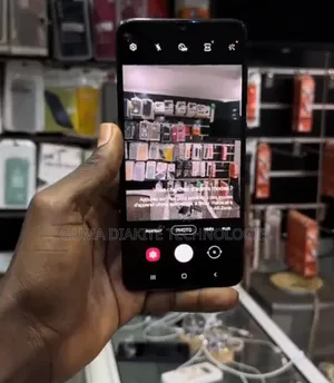 Nouveau Samsung Galaxy A70 128 GB Doré