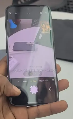 Nouveau Tecno Camon 50 Ultra 512 GB Argenté