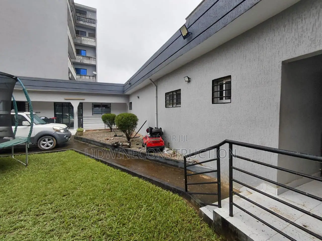 4chbre Villa dans Cocody à Vendre