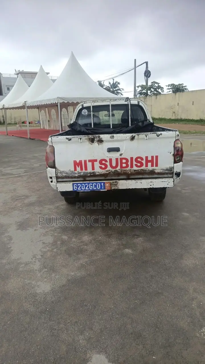 Mitsubishi L200 2013 Blanc