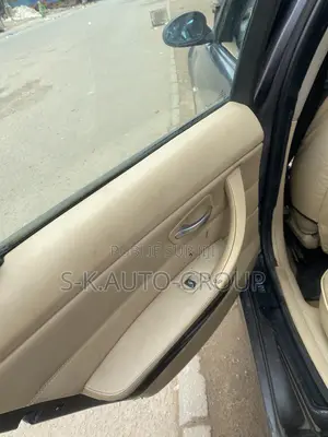 BMW 320i 2005 Gris