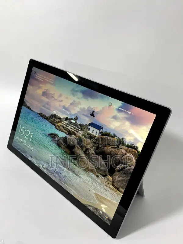 Nouveau Microsoft Surface Pro 5 8GB Intel Core i5 SSD 256GB