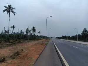 Terrain De 1HA 92A 40CA, Avec ACD, en Vente, Autoroute Bassam-Assinie