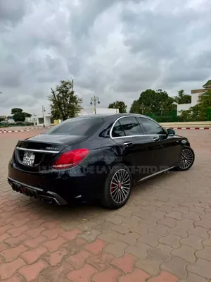 Mercedes-Benz C300 Base 4Matic Coupe AWD (2.0L 4cyl 7A) 2017 Noir