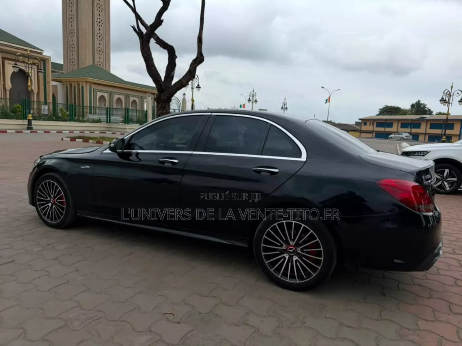 Mercedes-Benz C300 Base 4Matic Coupe AWD (2.0L 4cyl 7A) 2017 Noir
