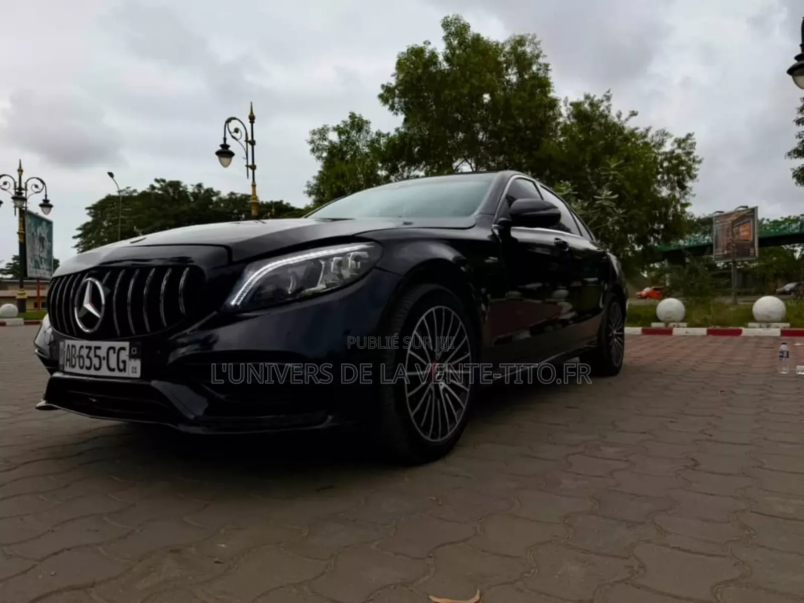 Mercedes-Benz C300 Base 4Matic Coupe AWD (2.0L 4cyl 7A) 2017 Noir