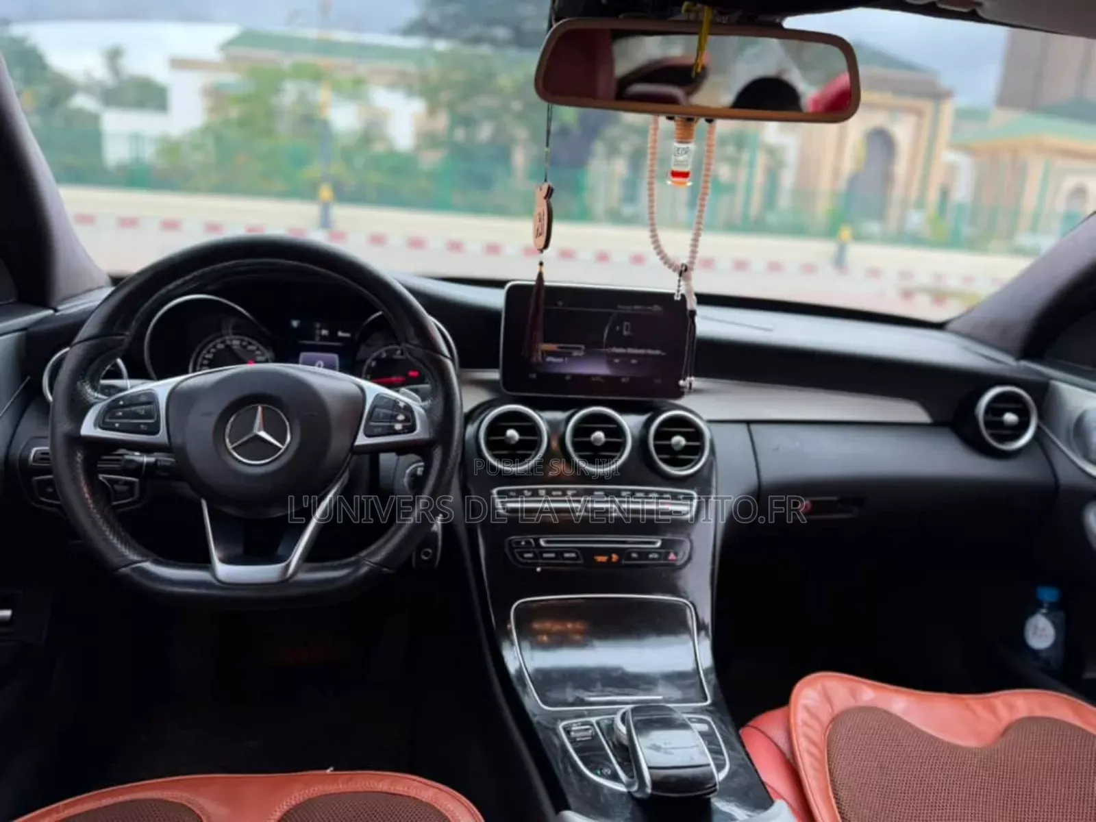 Mercedes-Benz C300 Base 4Matic Coupe AWD (2.0L 4cyl 7A) 2017 Noir