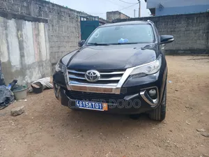Toyota Fortuner 2020 Noir