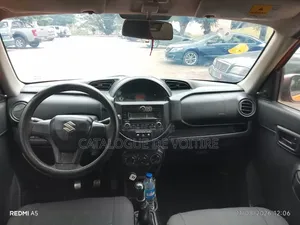 Suzuki S-Presso 2022 Orange