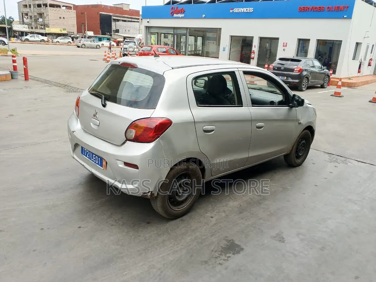 Mitsubishi Spacestar 2017 Gris