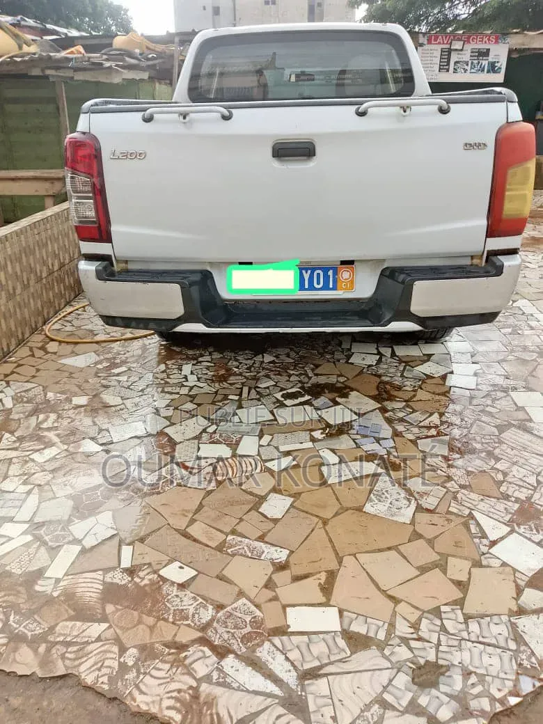 Mitsubishi L200 2020 Blanc