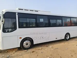 Hyundai Aero 2016 Blanc