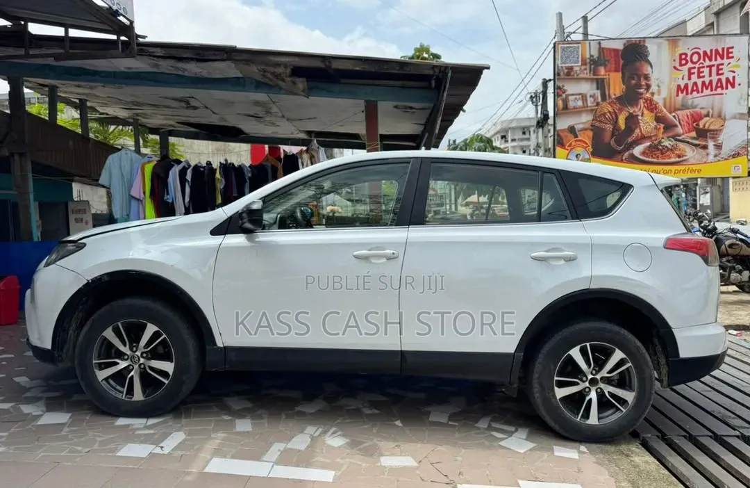 Toyota RAV4 2017 Blanc