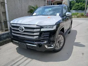 Nouveau Toyota Land Cruiser 2026 Noir
