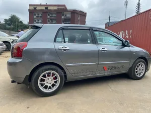 Toyota Corolla 2004 Gris