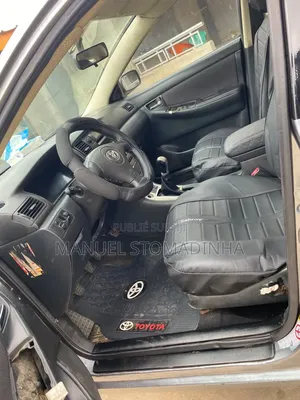 Toyota Corolla 2004 Gris
