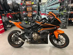 Nouveau Honda CBR 2017 Orange
