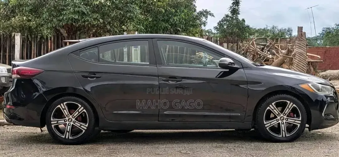 Hyundai Elantra 2017 Noir