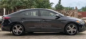 Hyundai Elantra 2017 Noir