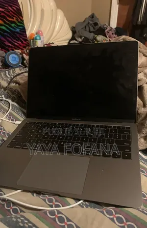 Nouveau HP EliteBook 840 G7 8GB Intel Core i3 HDD+SSD 256GB