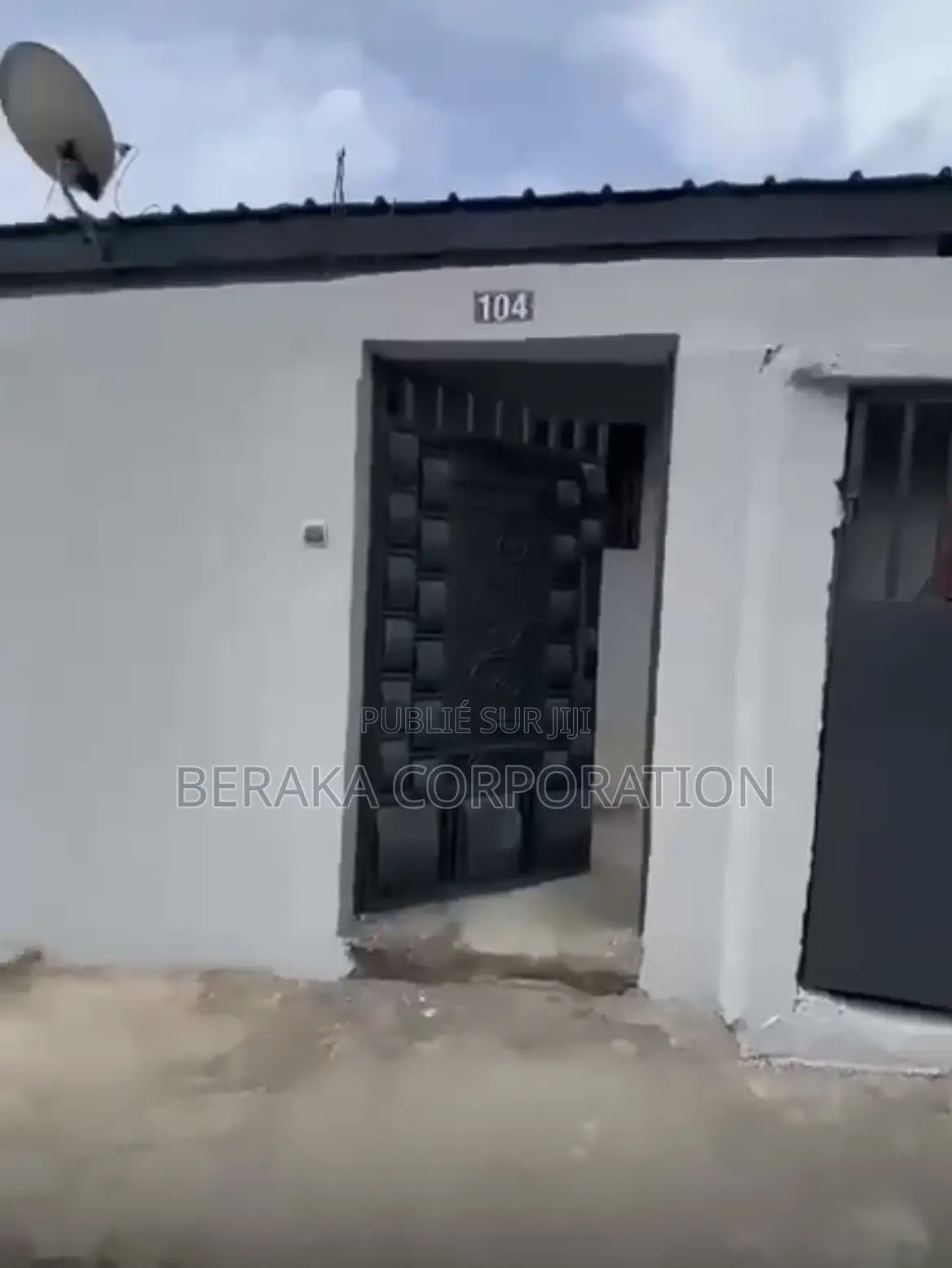 3chbre Villa dans Beraka Corporation, Cocody à Vendre