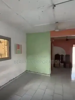 3chbre Villa dans Beraka Corporation, Cocody à Vendre