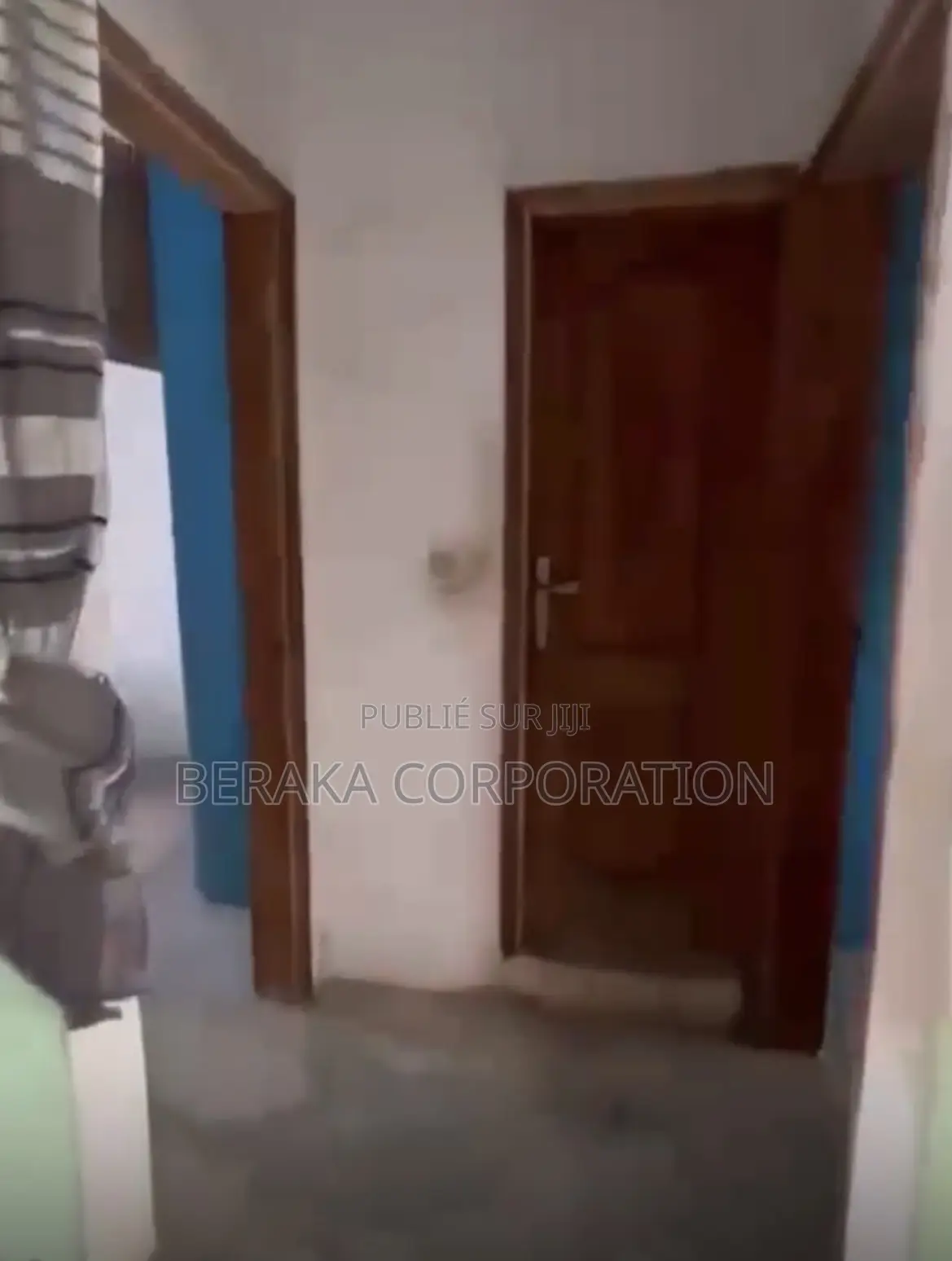 3chbre Villa dans Beraka Corporation, Cocody à Vendre