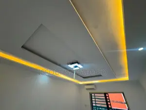 2chbre Appartement dans Isbank, Cocody à Louer