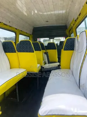 Mazda 1000 2025 Jaune