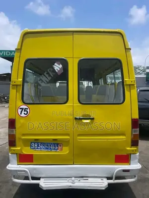 Mazda 1000 2025 Jaune